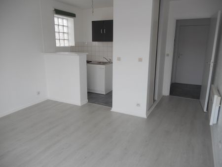 Appartement RUE DU DOCTEUR JACQUINET - Photo 2