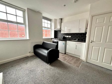 Studio to rent - Photo 4