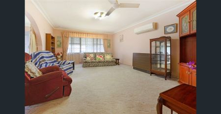 Family Comfort with Space to Entertain - Photo 4