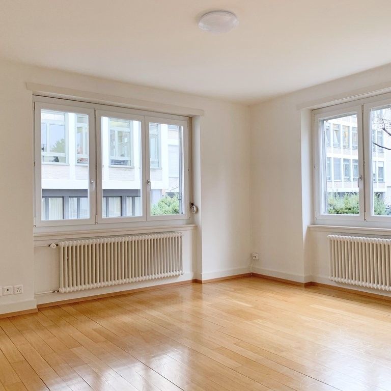 Hinter dem Opernhaus, Zürich Kreis 8, Seefeld - Photo 1