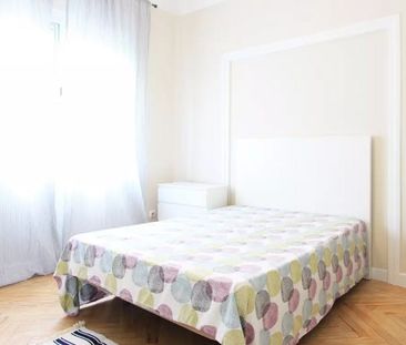 Calle de Serrano, Madrid, Community of Madrid 28006 - Photo 2