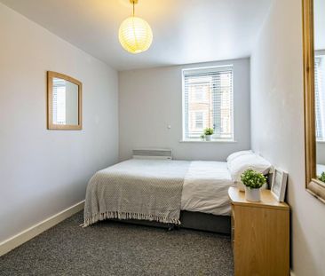 2 bedroom flat to rent - Photo 6