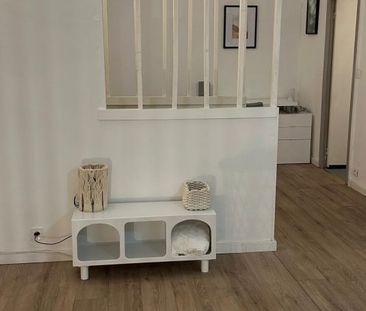 Location Appartement P2 rénové(e) Marseille 5ème - Photo 5