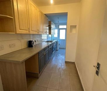 Room in a Shared House, Buller Road, N17 - Photo 1