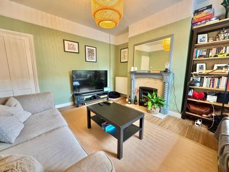 2 bedroom terraced house to rent - Photo 2