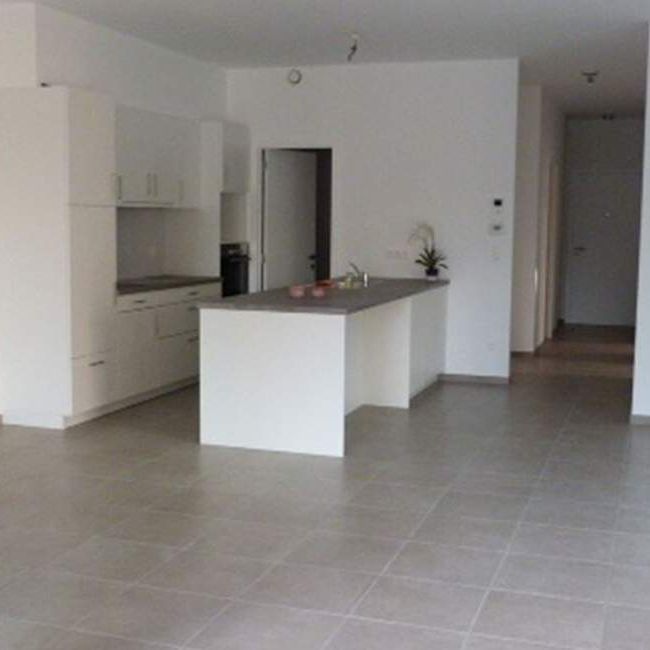 Appartement te huur in Sint-Truiden voor € 1.090 met 2 slaapkamers - Foto 1