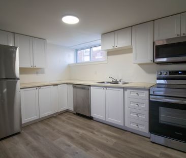 **CENTRAL WELLAND** LOWER UNIT FOR RENT! - Photo 2