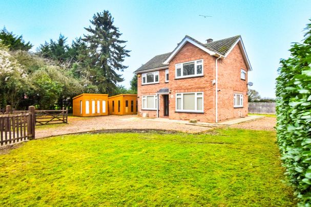 3 bedroom detached house to rent - Photo 1