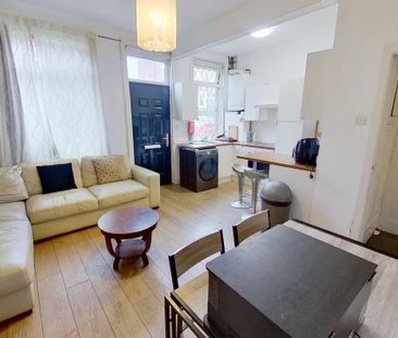 Ebor Mount, Hyde Park - Photo 6