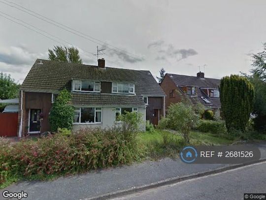 4 bedroom semi-detached house to rent - Photo 1