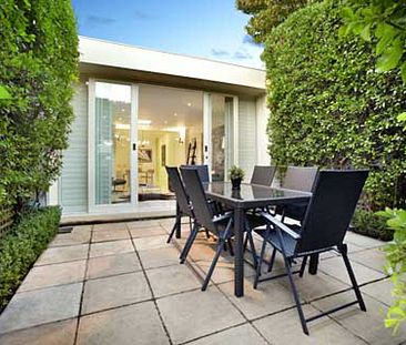 12 Clarendon Street, - Photo 6