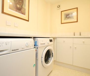 6 bedroom terraced house to rent - Photo 1