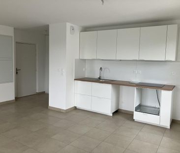 Location Appartement 4 pièces 77m² IRIGNY 69540 - Photo 5