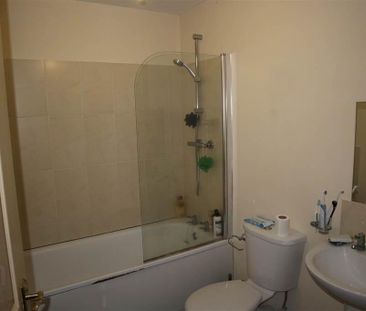 482 Woodstock, BELFAST, Belfast, BT6 9DR - Photo 1