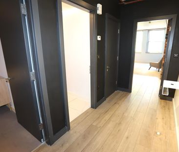 St. Anns Square, Manchester - Photo 2