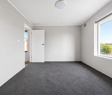 Modern Living in the Heart of Tamworth - Renovated Units Now Leasing - Photo 2