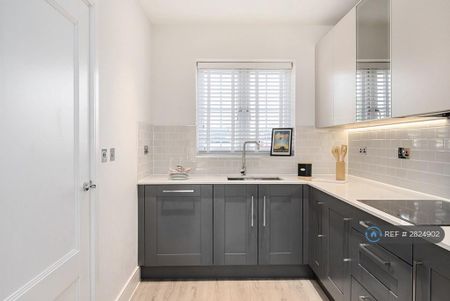 2 bedroom terraced house to rent - Photo 5