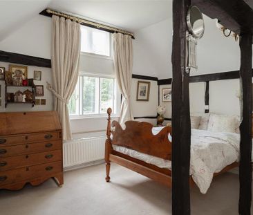 4 bedroom detached house to rent - Photo 6