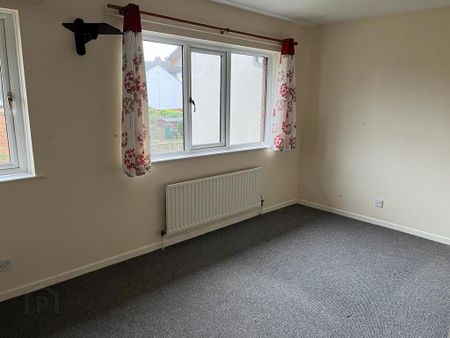 Upper Malone Crescent, Belfast, BT9 6PR - Photo 5