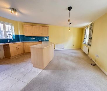 3 bedroom terraced house to rent - Photo 2