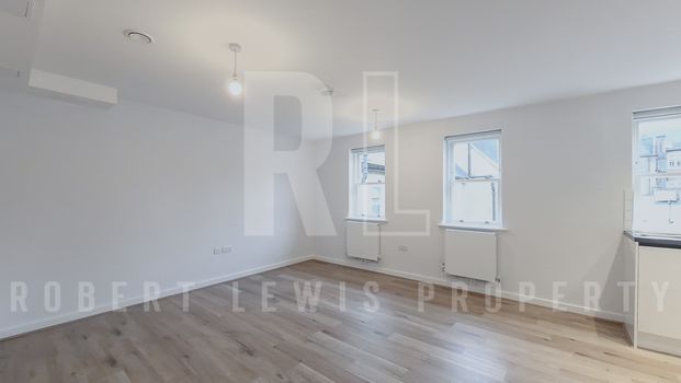 Modern Two Double Bedroom – High Barnet EN5 5TY - Photo 1