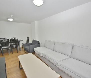 6 bedroom flat to rent - Photo 1