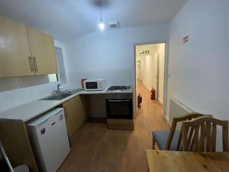 Grange Avenue, Reading, RG6 - Photo 3