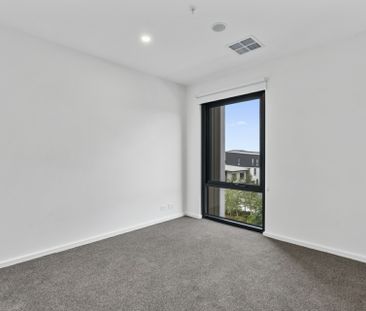 Stylish and Contemporary Design - Photo 5