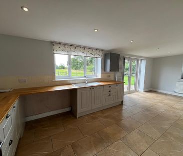 2 bedroom barn conversion to rent - Photo 6