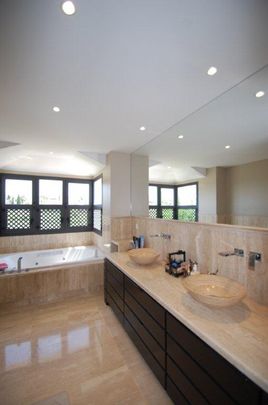 Detached Villa · The Golden Mile - Photo 1