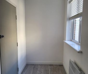 Studio Flat, London Road, SO15 - Photo 2