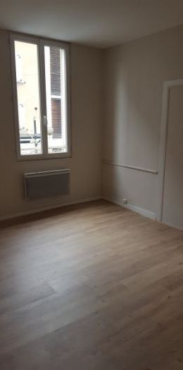 Location Appartement 4 pièces 76m² TULLE 19000 - Photo 1