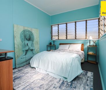 Vintage Charm, Modern Comfort! - Photo 5