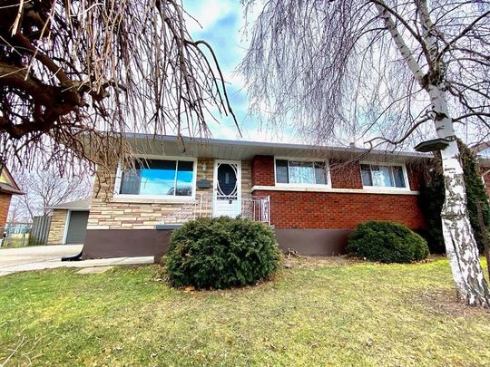 For Lease - 8 Myrtle Avenue Unit# #Lower, St. Catharines, Ontario - Photo 1