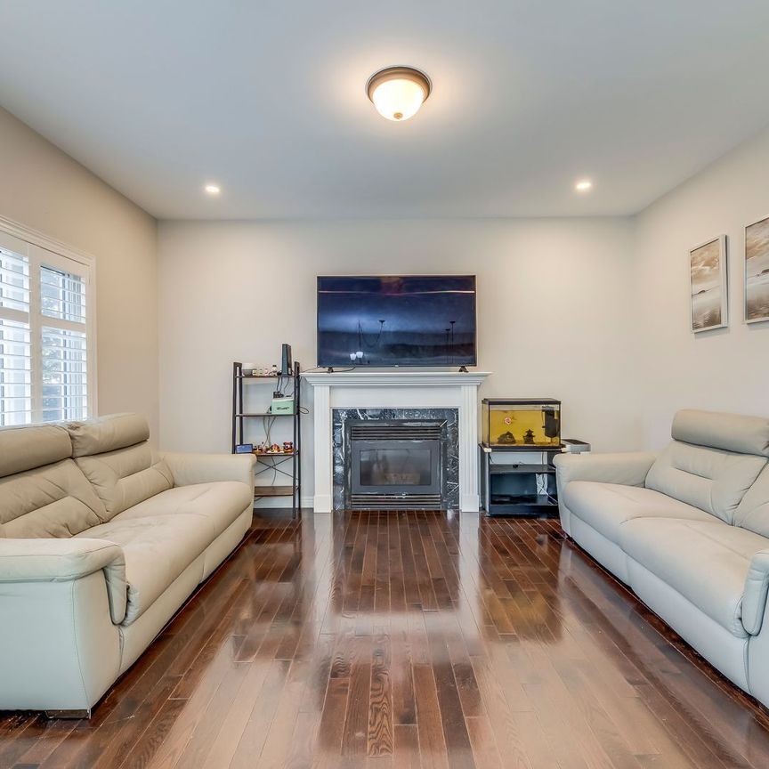 For Lease - 2163 WESTMOUNT Drive, Oakville, Ontario - Photo 1