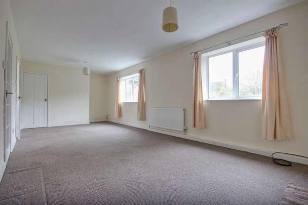 Trinity Close, Leven, Beverley, HU17 - Photo 1