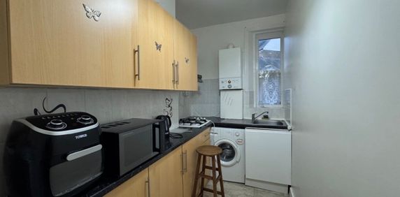 Room in a Shared Flat, London, N19 - Photo 2