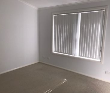 Light filled villa – close to town! - Photo 4