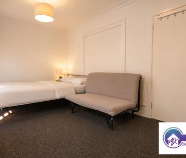1 Bedroom Room in Flat Share To Rent - Photo 2