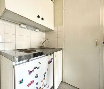 Location Appartement 1 pièce 21m² BREST 29200 - Photo 2