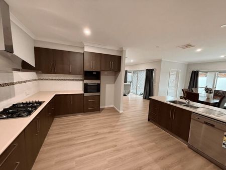 41 Champions Drive - Photo 4