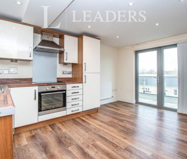 1 bedroom flat to rent - Photo 2