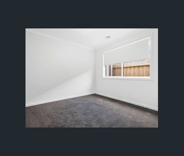 Modern Four-Bedroom Family Home in Prime Werribee Location - Photo 3