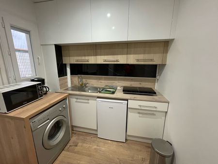 Location Appartement 1 pièce 24m² - Photo 4