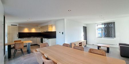 Appartement te huur in Rekem voor € 1.080 met 3 slaapkamers - Photo 2