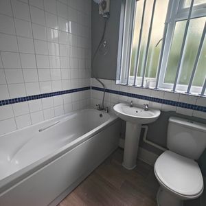 1 Bed Flat, Oxford Road, RG30 - Photo 2