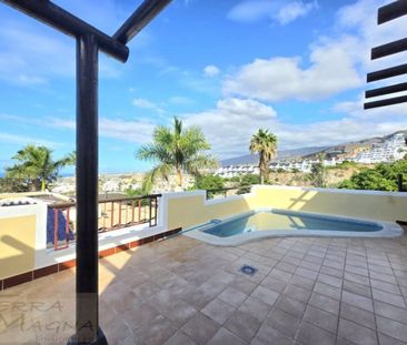 4 bedroom luxury Villa for rent in Adeje, Spain - Photo 6