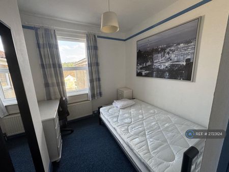 5 bedroom terraced house to rent - Photo 2