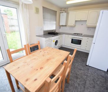 3 bedroom terraced house to rent - Photo 5