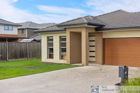 18 Dahlia Crescent, 3173, Keysborough Vic - Photo 5